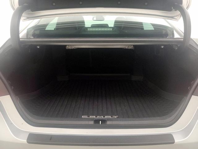 Photo of 2018 Gray Toyota Camry