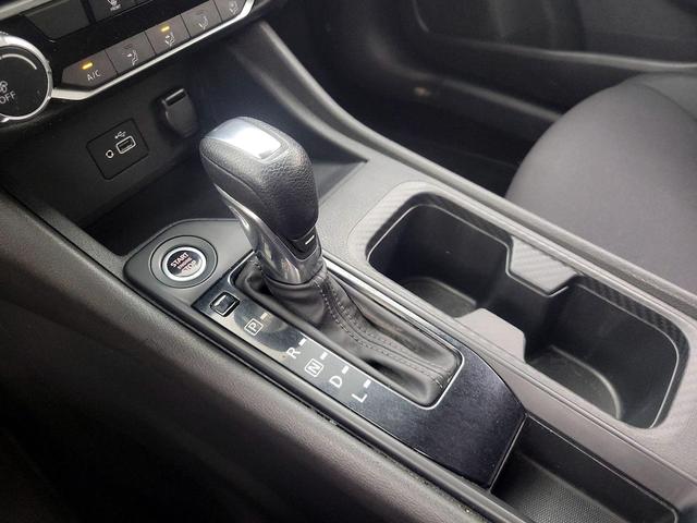 Photo of 2022 Black Nissan Sentra