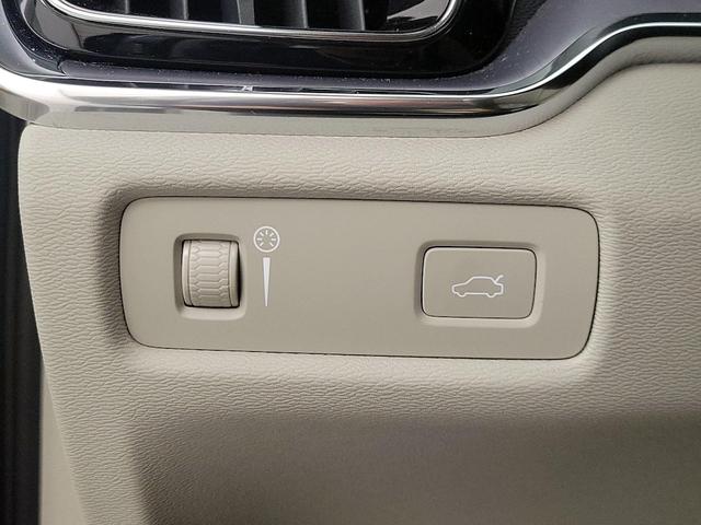 Photo of 2020 Gray Volvo S60