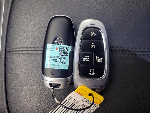 Photo of 2023 Blue Hyundai TUCSON