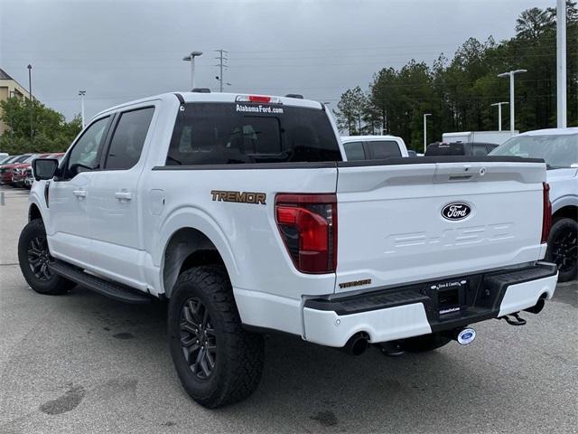Photo of 2025 Oxford White Ford F-150