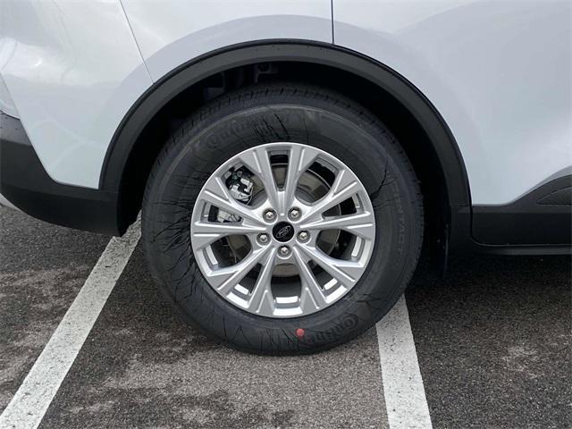 Photo of 2025 Space Silver Ford Escape