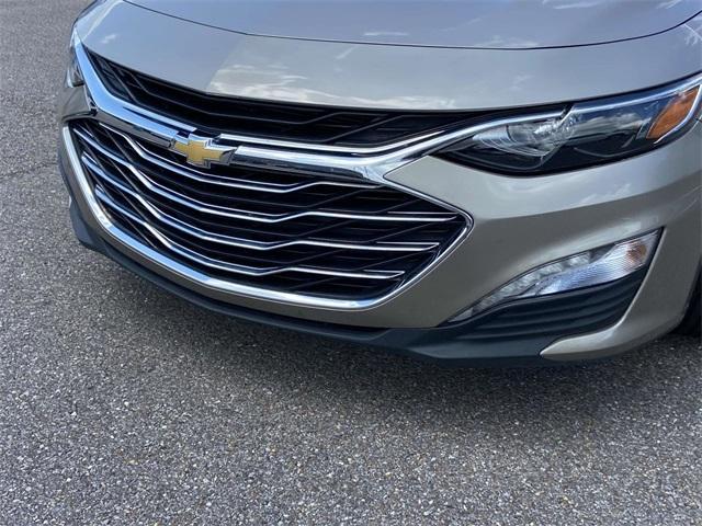 Photo of 2023 Mineral Gray Metallic Chevrolet Malibu