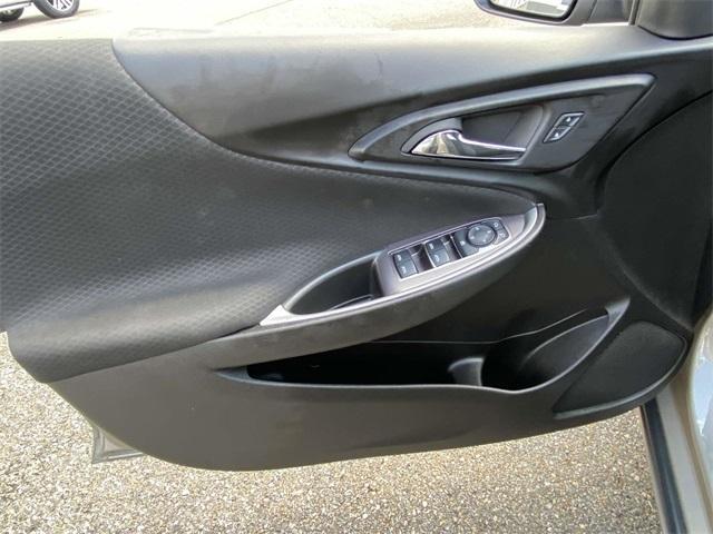 Photo of 2023 Mineral Gray Metallic Chevrolet Malibu