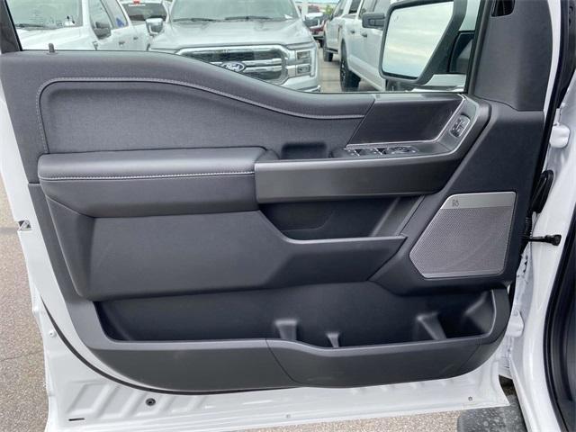 Photo of 2025 Oxford White Ford F-150