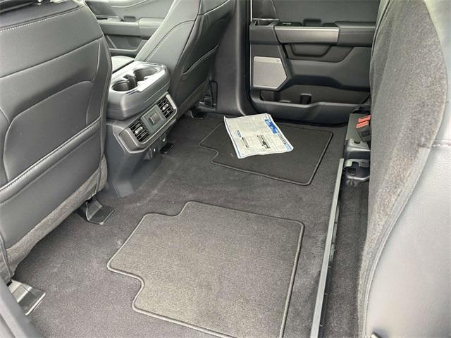 Photo of 2025 Oxford White Ford F-150