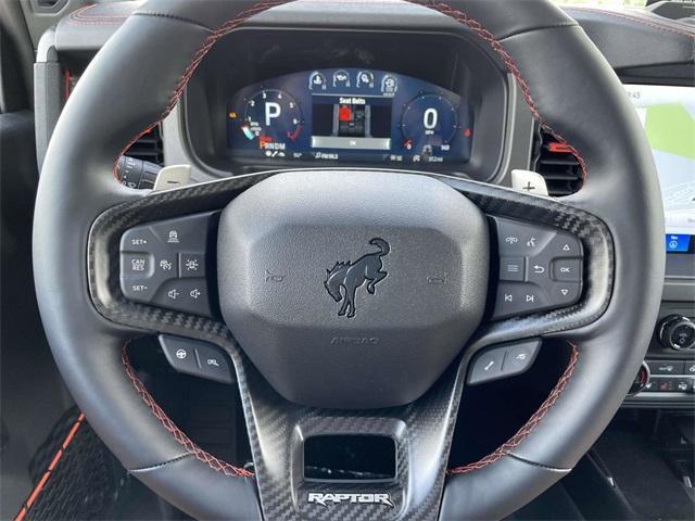 Photo of 2025 Oxford White Ford Bronco