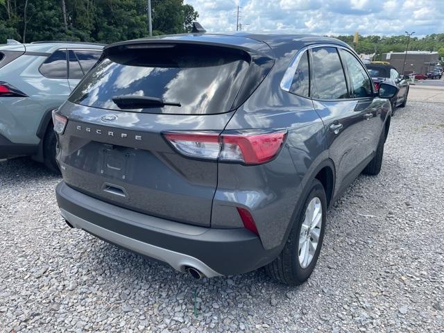 Photo of 2022 Carbonized Gray Metallic Ford Escape