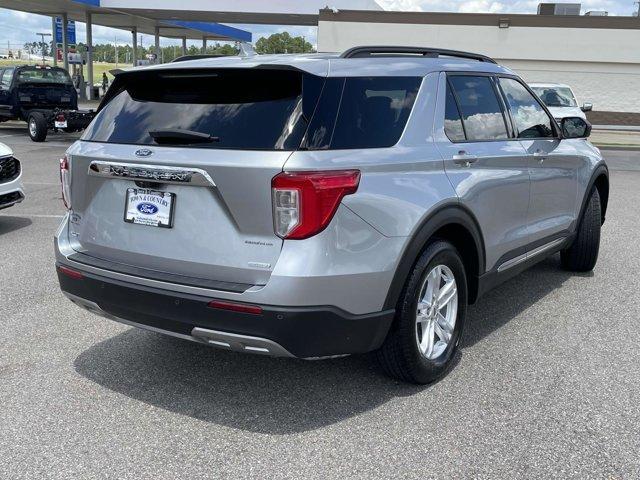 Photo of 2020 Iconic Silver Metallic Ford Explorer