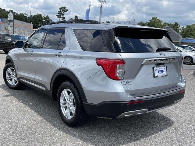 Photo of 2020 Iconic Silver Metallic Ford Explorer
