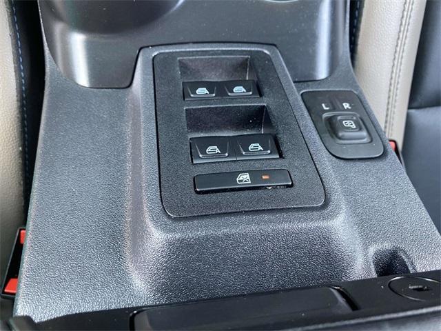 Photo of 2024 Azure Gray Metallic Ford Bronco