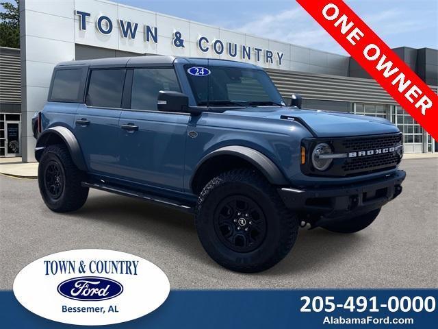 Photo of 2024 Azure Gray Metallic Ford Bronco