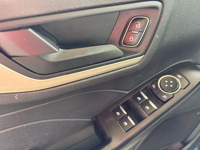 Photo of 2021 Carbonized Gray Metallic Ford Escape