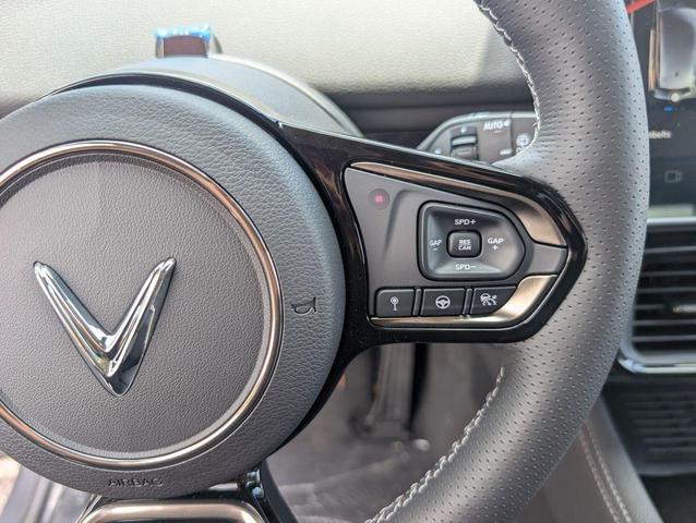 Photo of 2025 Neptune Grey Metallic VinFast VF 8