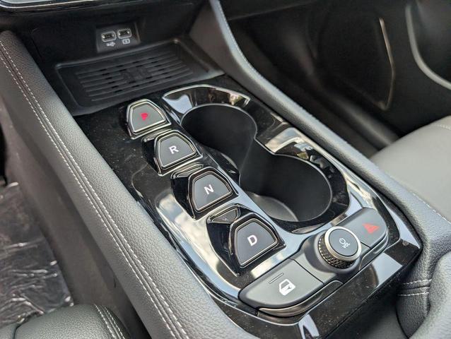 Photo of 2025 Neptune Grey Metallic VinFast VF 8