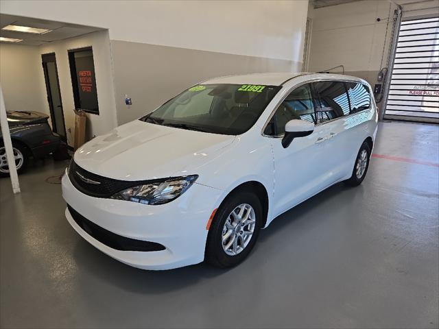 2023 Chrysler Voyager
