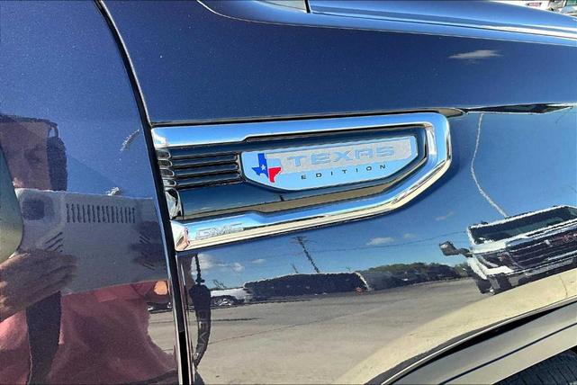 Photo of 2022 Titanium Rush Metallic GMC Sierra 1500