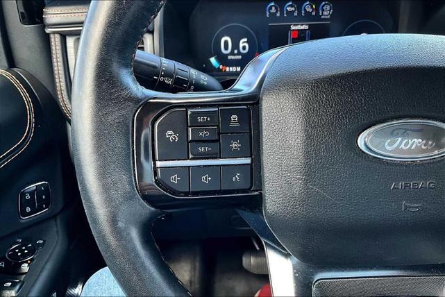 Photo of 2023 Agate Black Metallic Ford Expedition