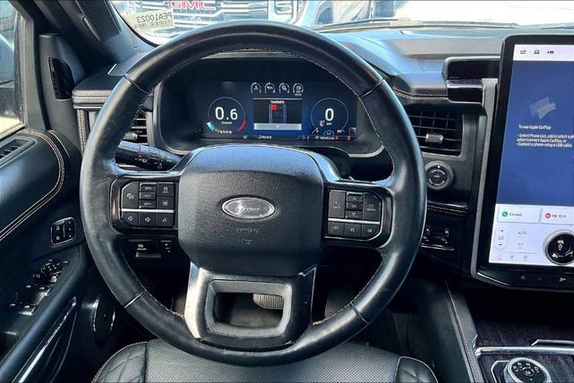Photo of 2023 Agate Black Metallic Ford Expedition