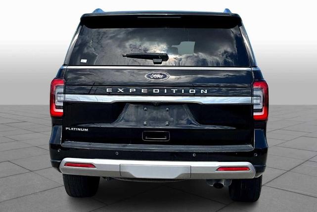 Photo of 2023 Agate Black Metallic Ford Expedition