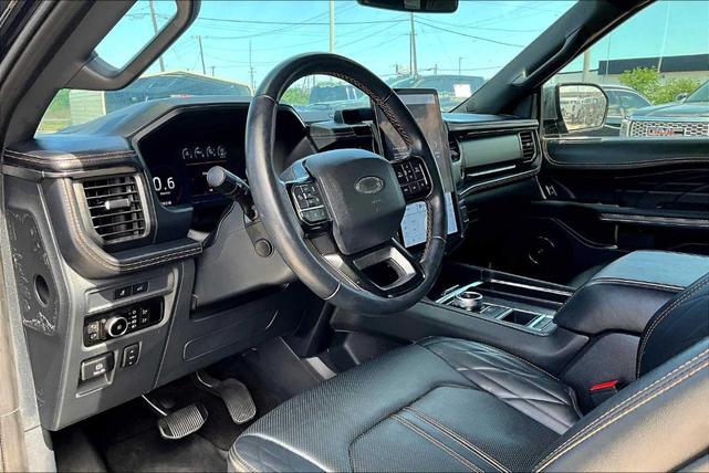 Photo of 2023 Agate Black Metallic Ford Expedition