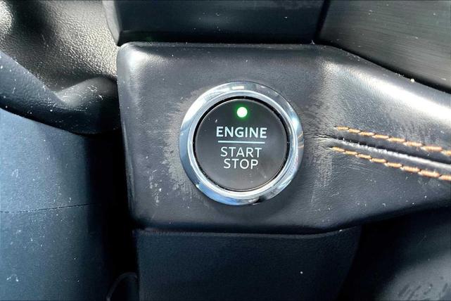 Photo of 2023 Agate Black Metallic Ford Expedition