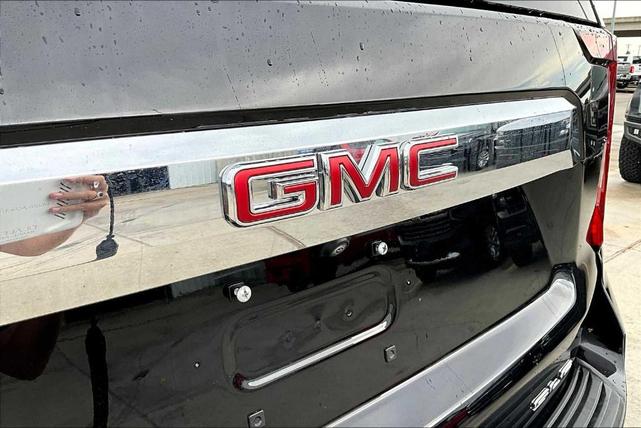 Photo of 2024 Onyx Black GMC Yukon XL