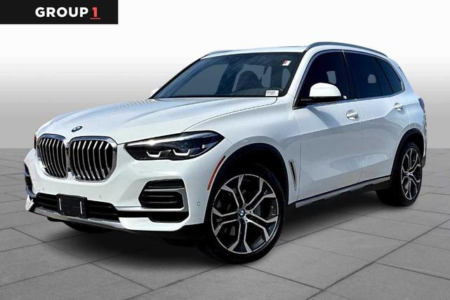 Photo of 2023 Alpine White BMW X5
