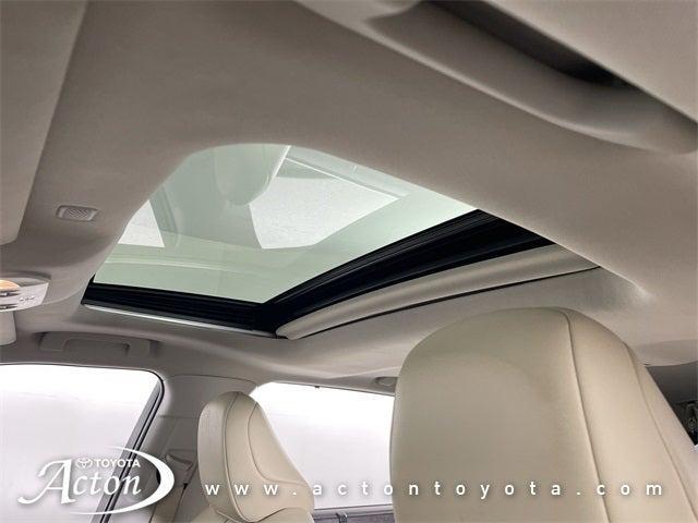 Photo of 2022 Ruby Flare Pearl Toyota Highlander