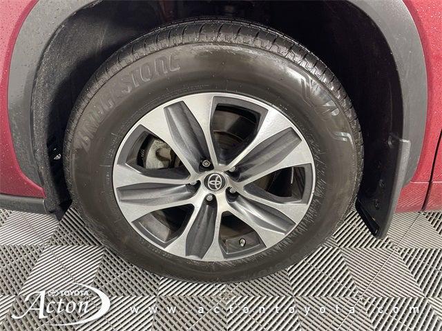 Photo of 2022 Ruby Flare Pearl Toyota Highlander