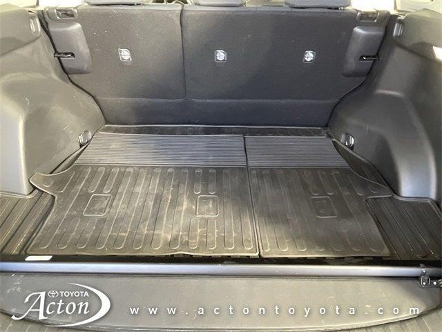 Photo of 2023 Ice Cap Toyota RAV4