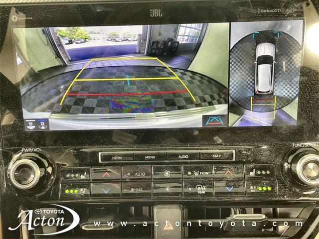 Photo of 2022 Wind Chill Pearl Toyota Highlander