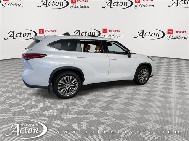 Photo of 2022 Wind Chill Pearl Toyota Highlander