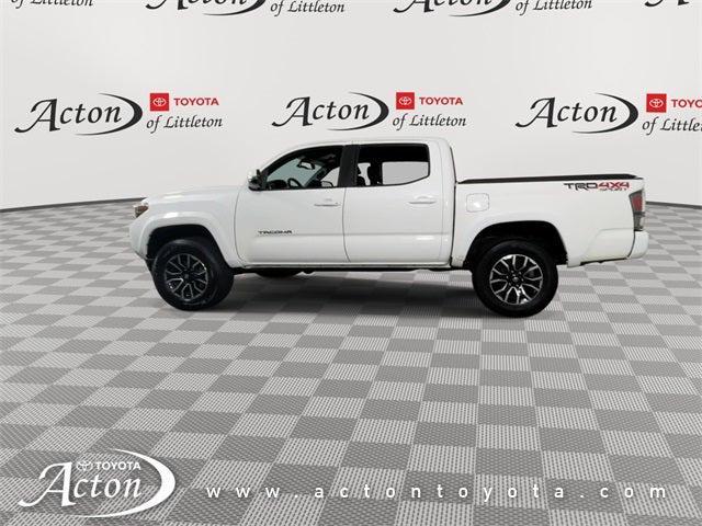 Photo of 2022 White Toyota Tacoma