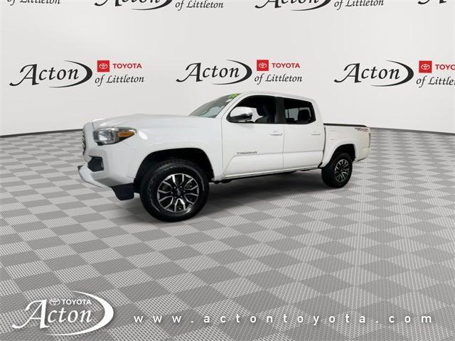 Photo of 2022 White Toyota Tacoma