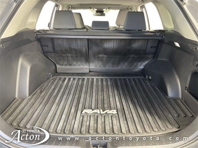 Photo of 2022 Silver Sky Metallic Toyota RAV4