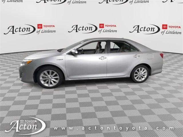 Photo of 2014 Classic Silver Metallic Toyota Camry Hybrid