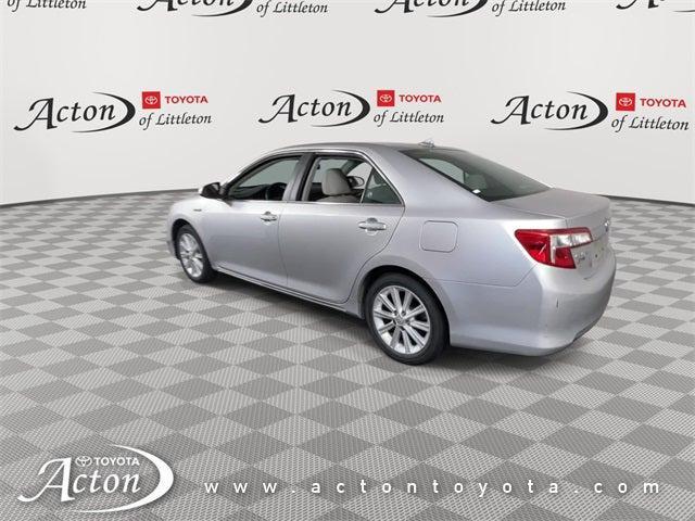 Photo of 2014 Classic Silver Metallic Toyota Camry Hybrid