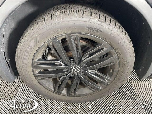 Photo of 2022 Deep Black Pearl Volkswagen Tiguan