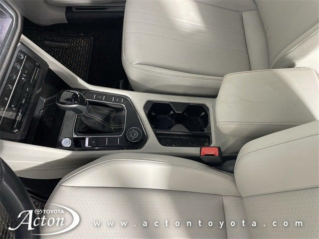 Photo of 2022 Deep Black Pearl Volkswagen Tiguan