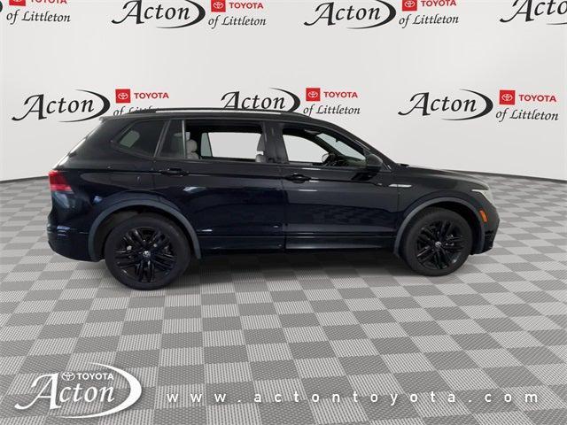 Photo of 2022 Deep Black Pearl Volkswagen Tiguan