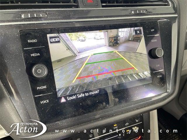 Photo of 2022 Deep Black Pearl Volkswagen Tiguan