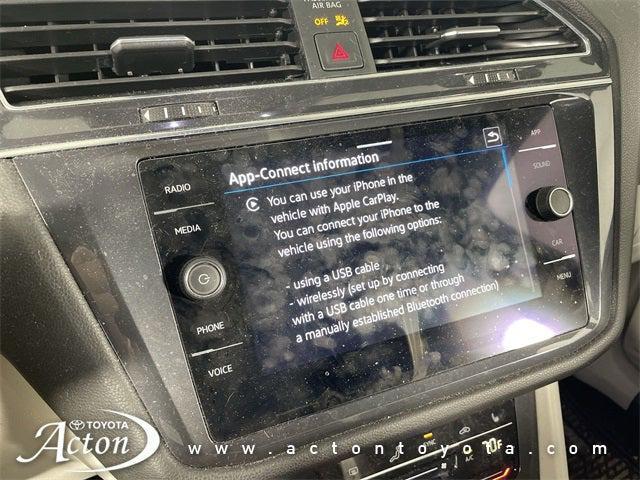 Photo of 2022 Deep Black Pearl Volkswagen Tiguan