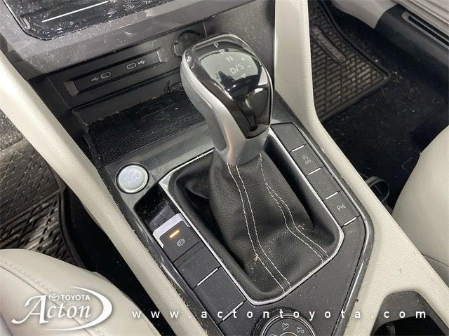 Photo of 2022 Deep Black Pearl Volkswagen Tiguan