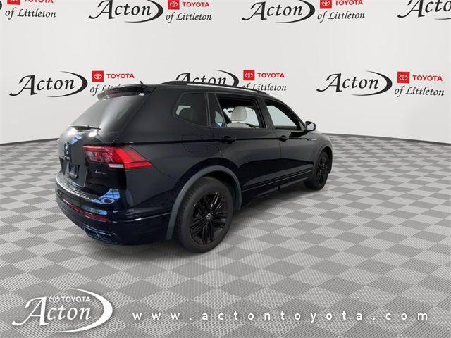 Photo of 2022 Deep Black Pearl Volkswagen Tiguan