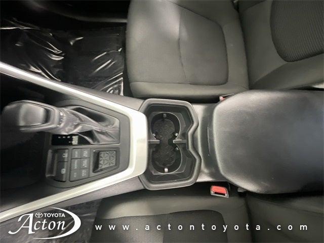 Photo of 2024 Ice Cap Toyota RAV4