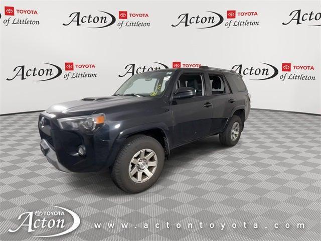 Photo of 2016 Midnight Black Metallic Toyota 4Runner