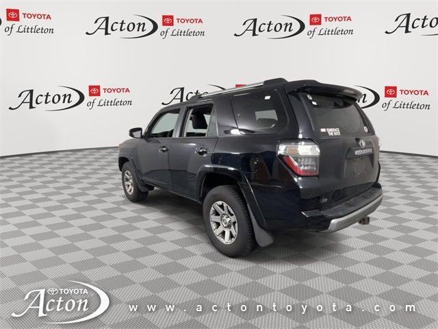 Photo of 2016 Midnight Black Metallic Toyota 4Runner