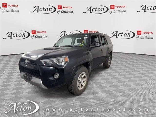 Photo of 2016 Midnight Black Metallic Toyota 4Runner
