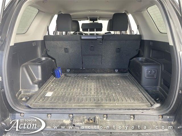 Photo of 2016 Midnight Black Metallic Toyota 4Runner